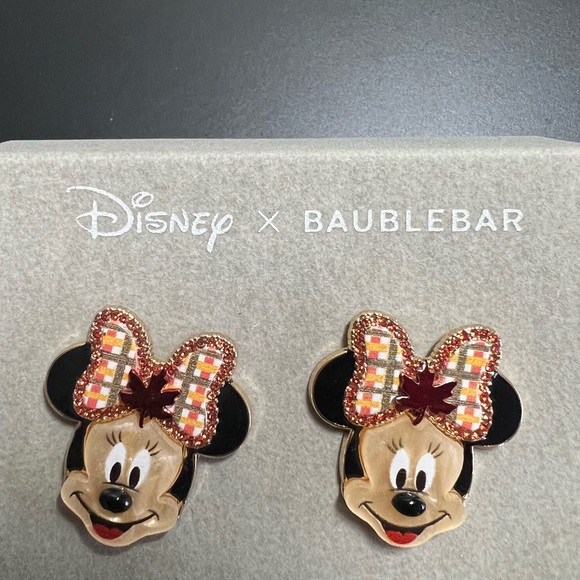 NEW BaubleBar x Disney Minnie Mouse Maple Leaf Earrings - Picture 4 of 10
